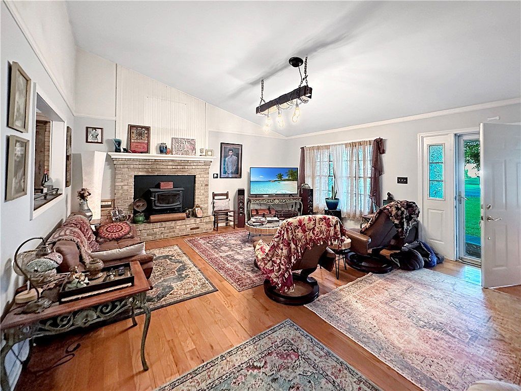 10 Rose Ln Marshall, IL 62441 - Thumbnail 3