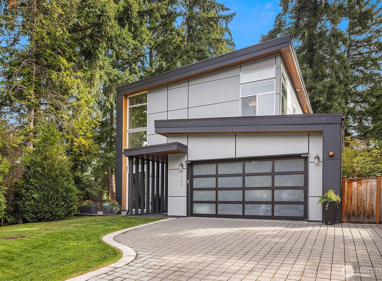 3208 89th Pl SE Mercer Island, WA 98040 - Thumbnail 3