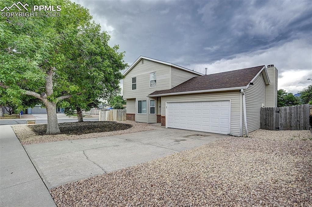 4547 Lancaster Dr Colorado Springs, CO 80916 - Thumbnail 3