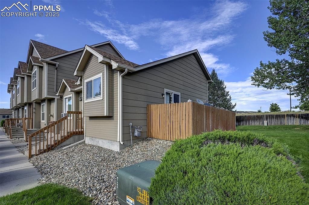 4801 Live Oak Dr Colorado Springs, CO 80916 - Thumbnail 3