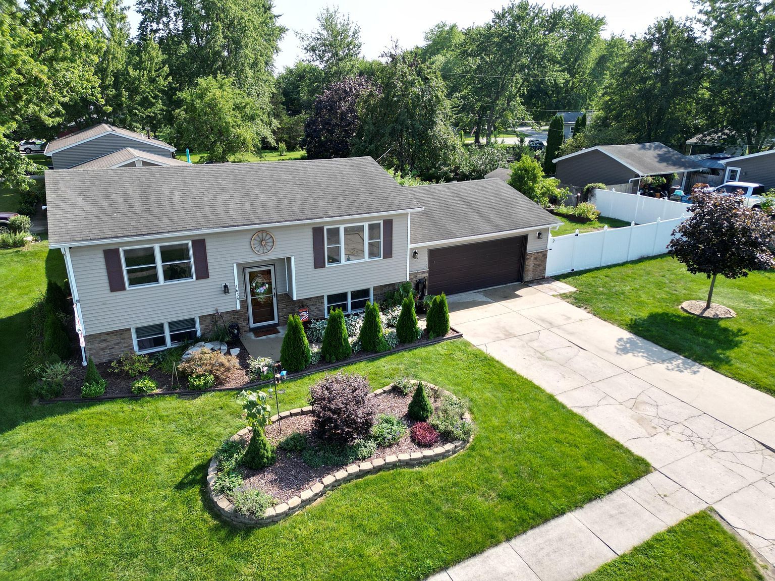 1634 Northwood Dr Lowell, IN 46356 - Thumbnail 3