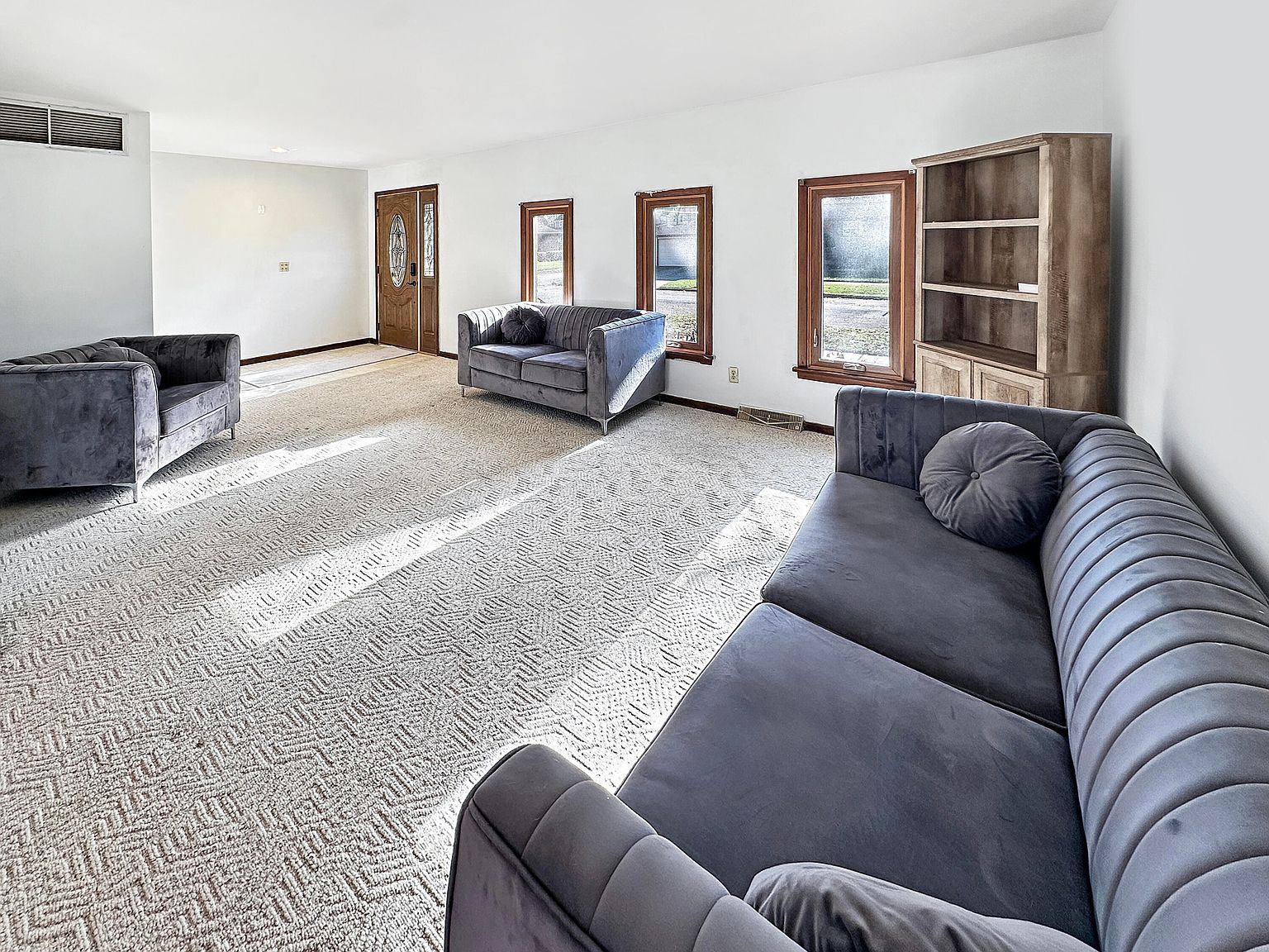 8019 Hohman Ave Munster, IN 46321 - Thumbnail 3