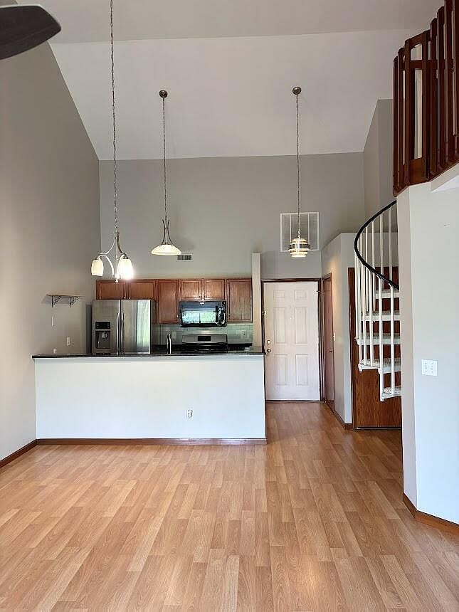 3000 Columbine Cir APT G Valparaiso, IN 46383 - Thumbnail 3