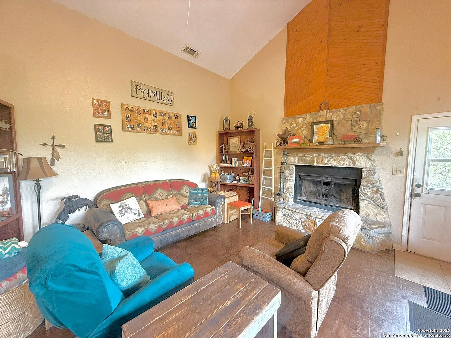 277 Riviera Dr Canyon Lake, TX 78133 - Thumbnail 3