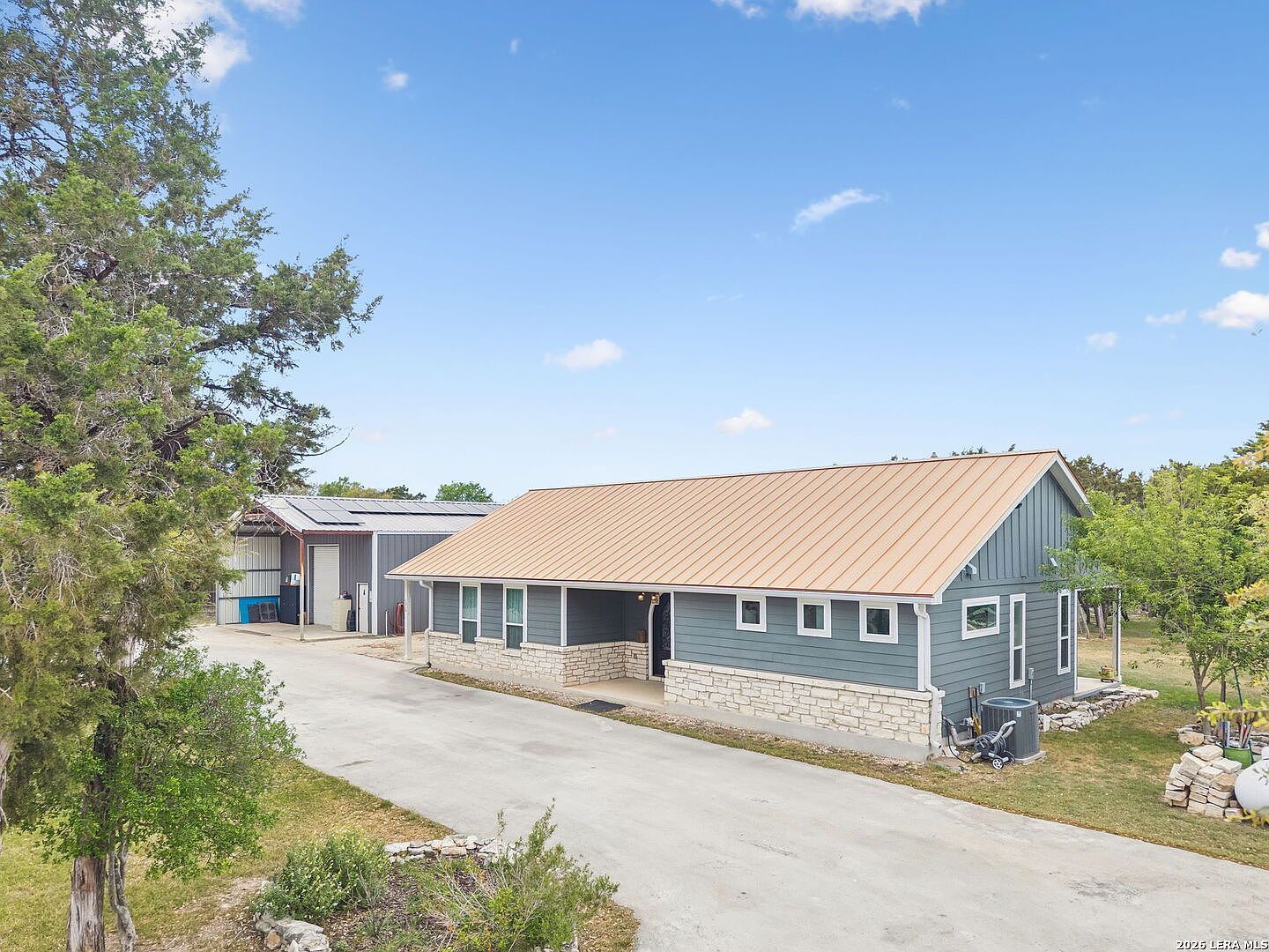 1315 Happy Hollow Dr New Braunfels, TX 78132 - Thumbnail 3
