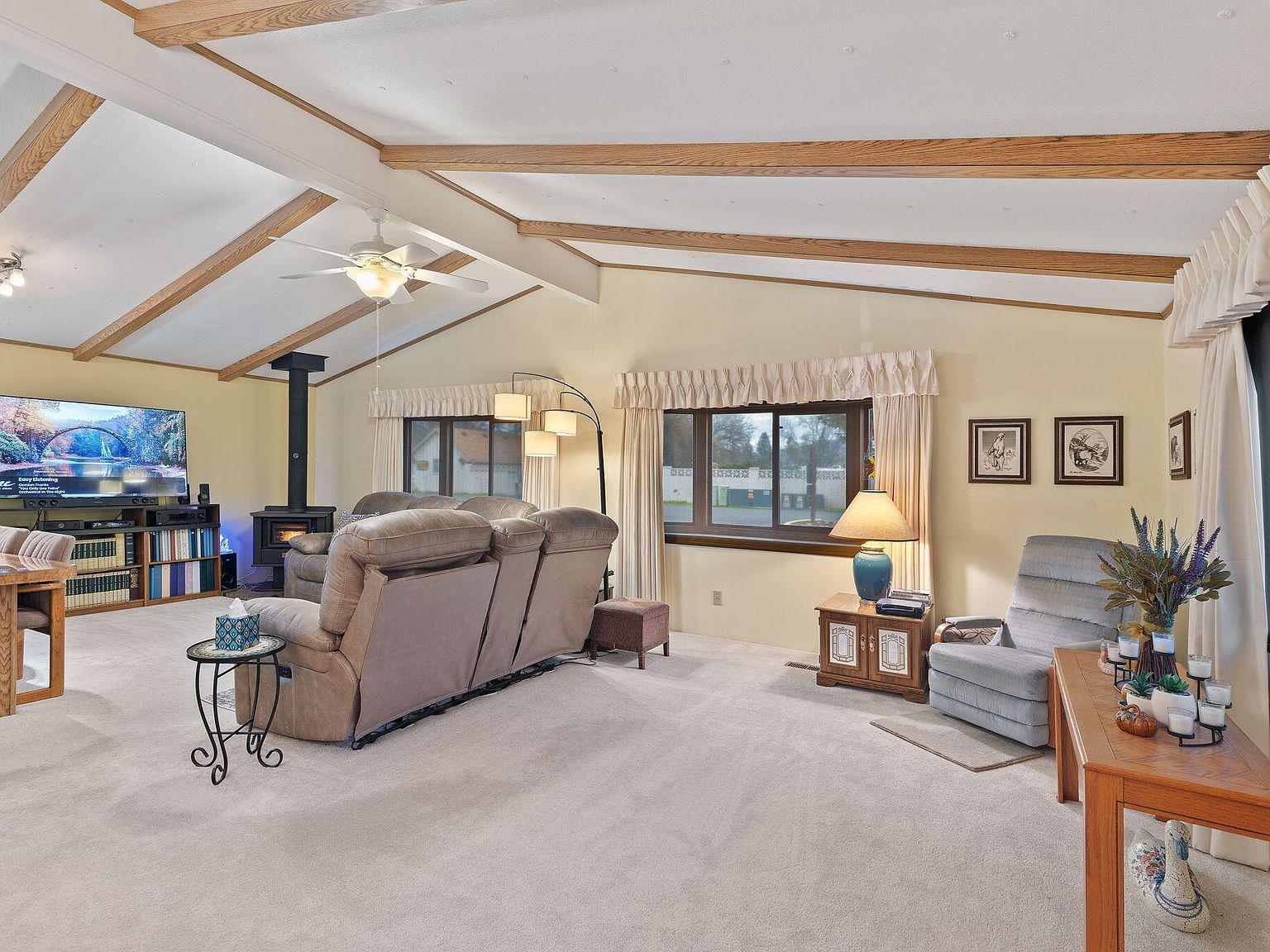 109 Waverly Dr Grants Pass, OR 97526 - Thumbnail 3