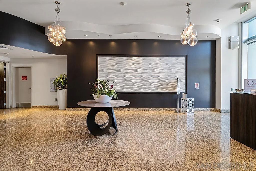 1080 Park Blvd UNIT 409 San Diego, CA 92101 - Thumbnail 3