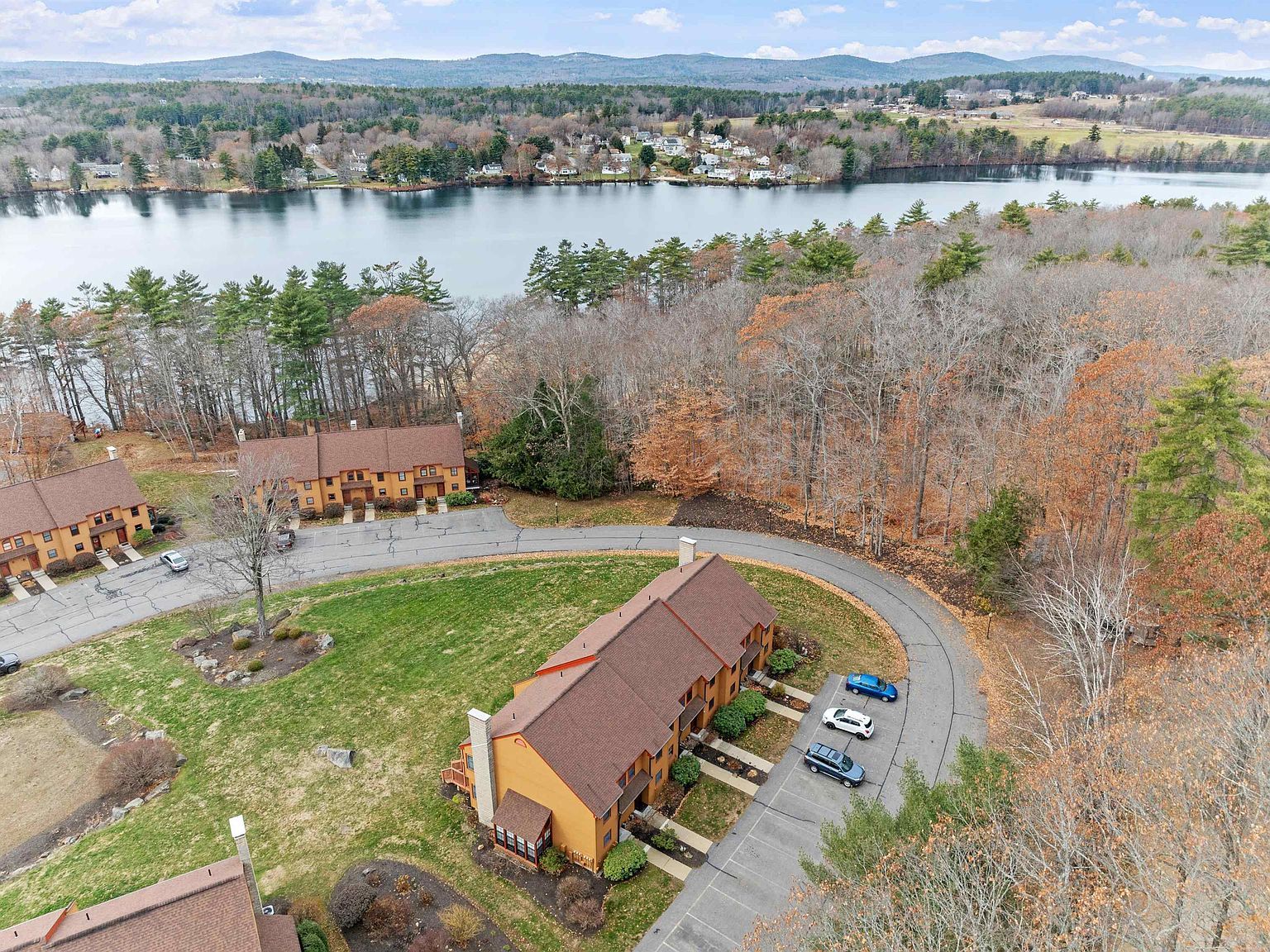 240 Franklin St APT 9 Laconia, NH 03246 - Thumbnail 3