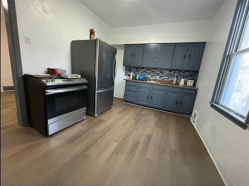 519 Wilson Ave Clairton, PA 15025 - Thumbnail 3