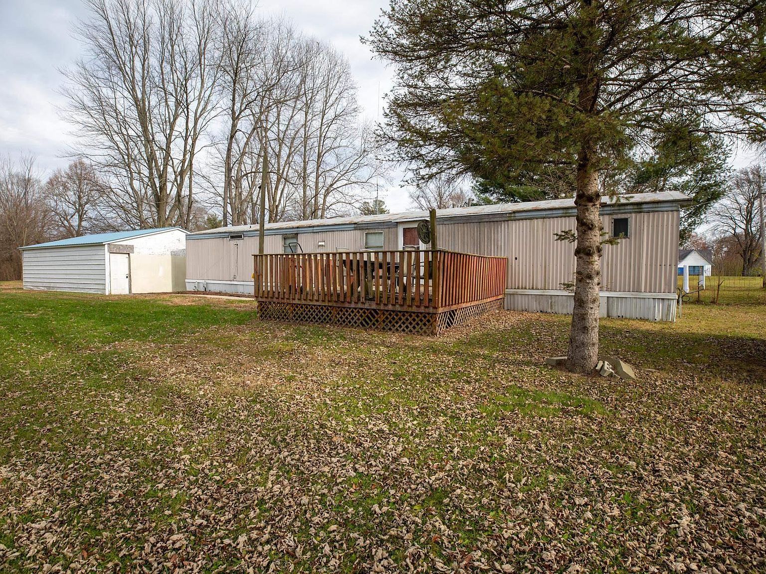 3179 Center St Tippecanoe, IN 46570 - Thumbnail 3