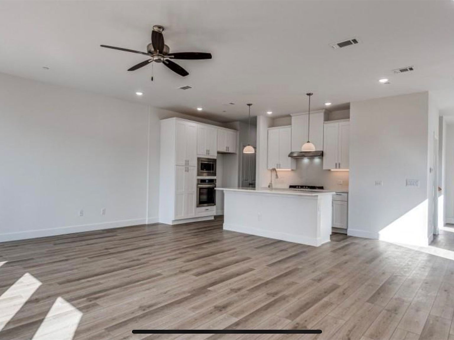 5661 Woodlands Dr The Colony, TX 75056 - Thumbnail 3