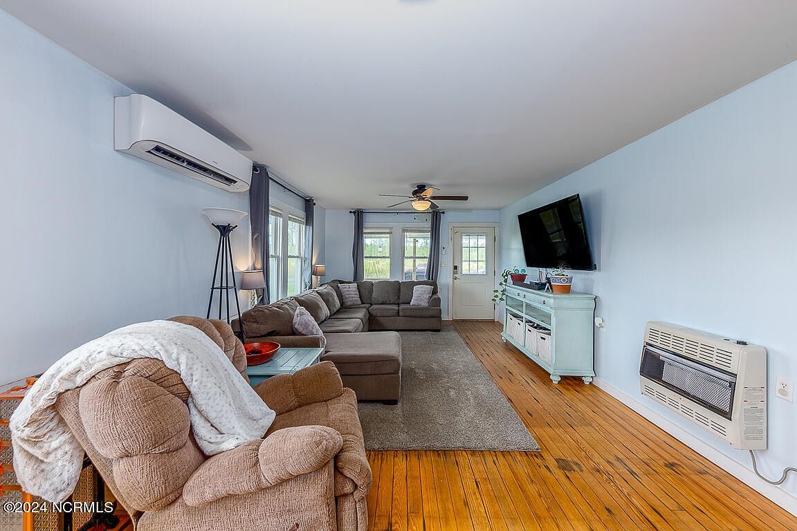 932 Whortonsville Rd Merritt, NC 28556 - Thumbnail 3