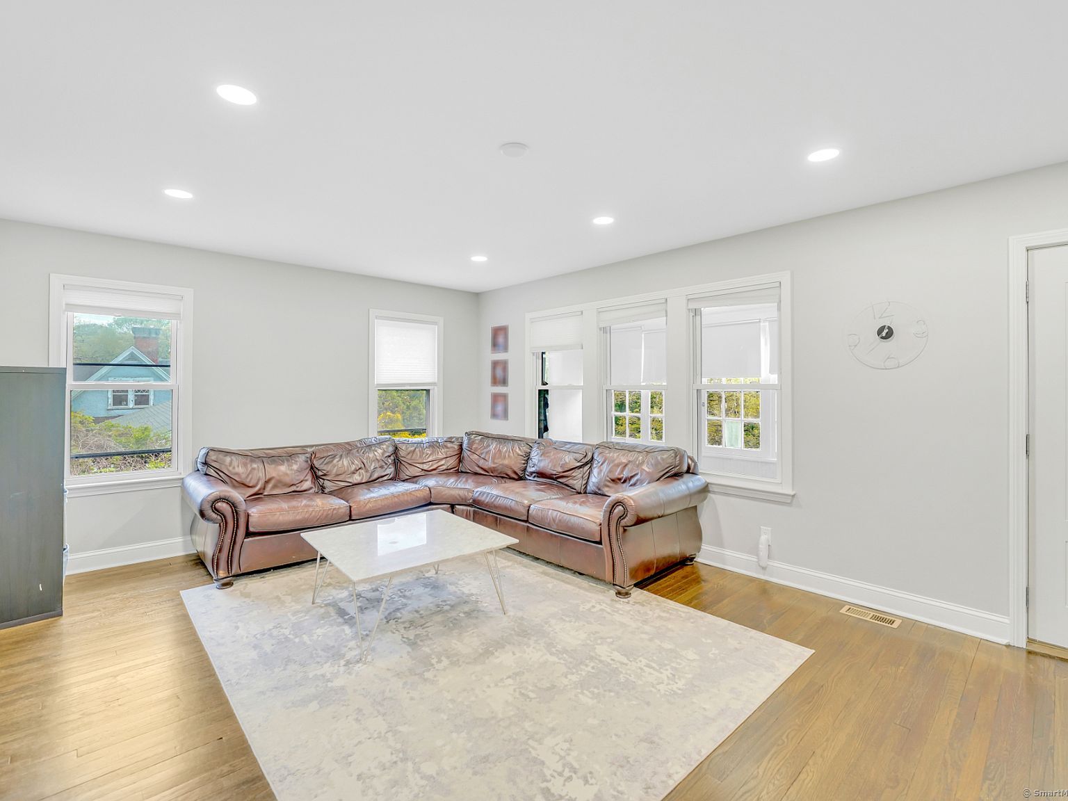 390 Farmington Ave Waterbury, CT 06710 - Thumbnail 3