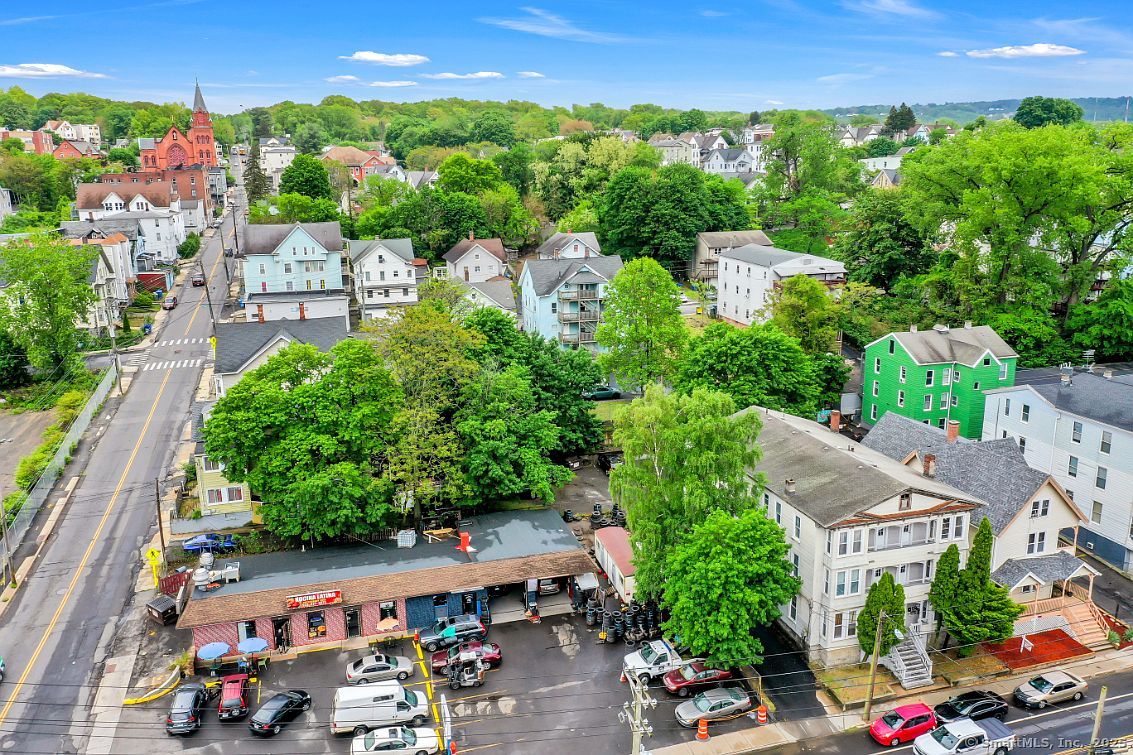 915 S Main St Waterbury, CT 06706 - Thumbnail 3