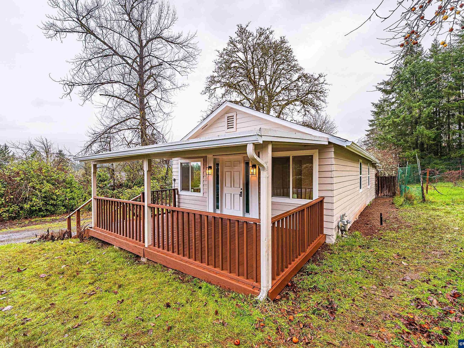 225 21st Ave Sweet Home, OR 97386 - Thumbnail 3