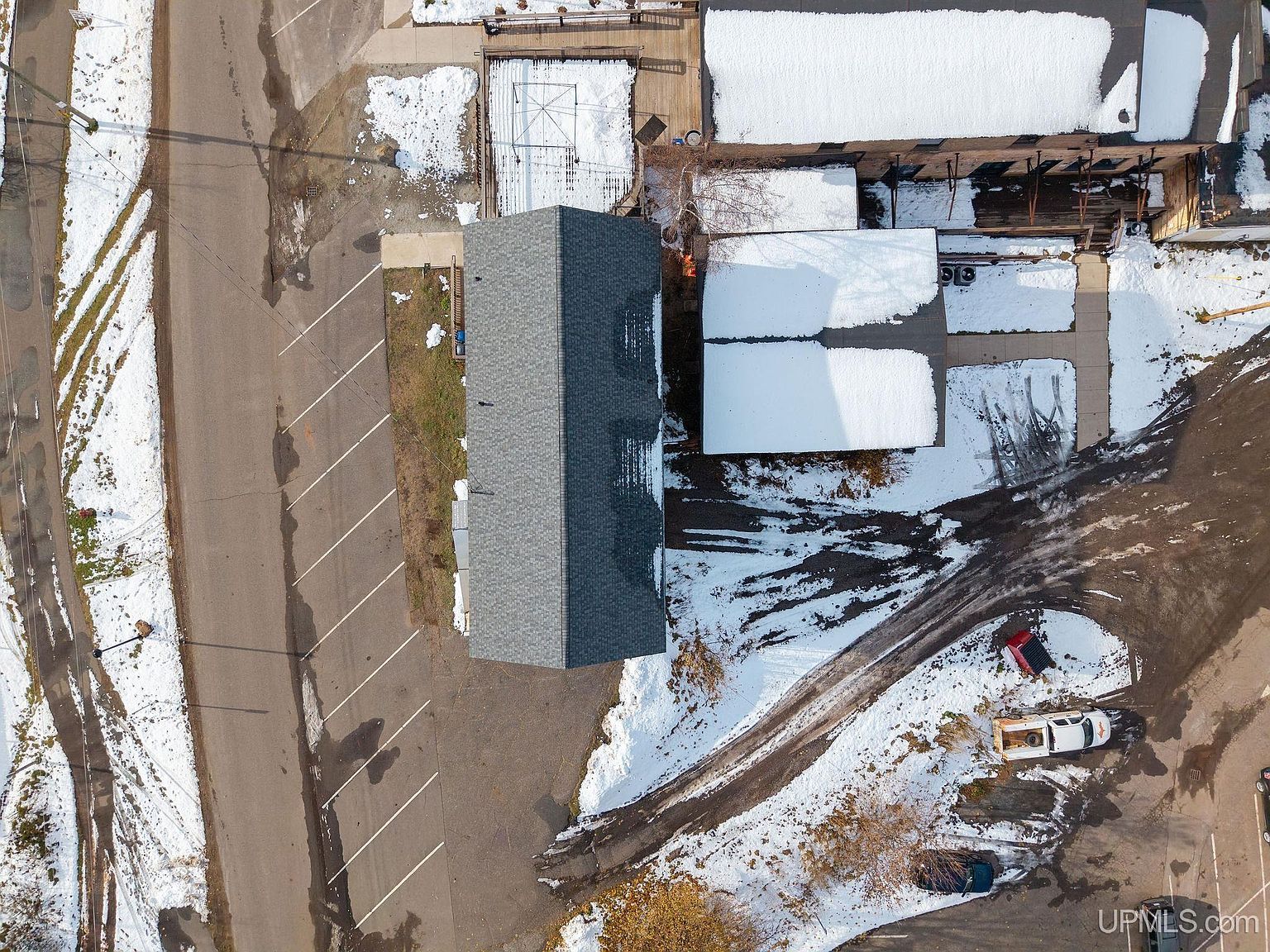 338 Rail St Negaunee, MI 49866 - Thumbnail 3