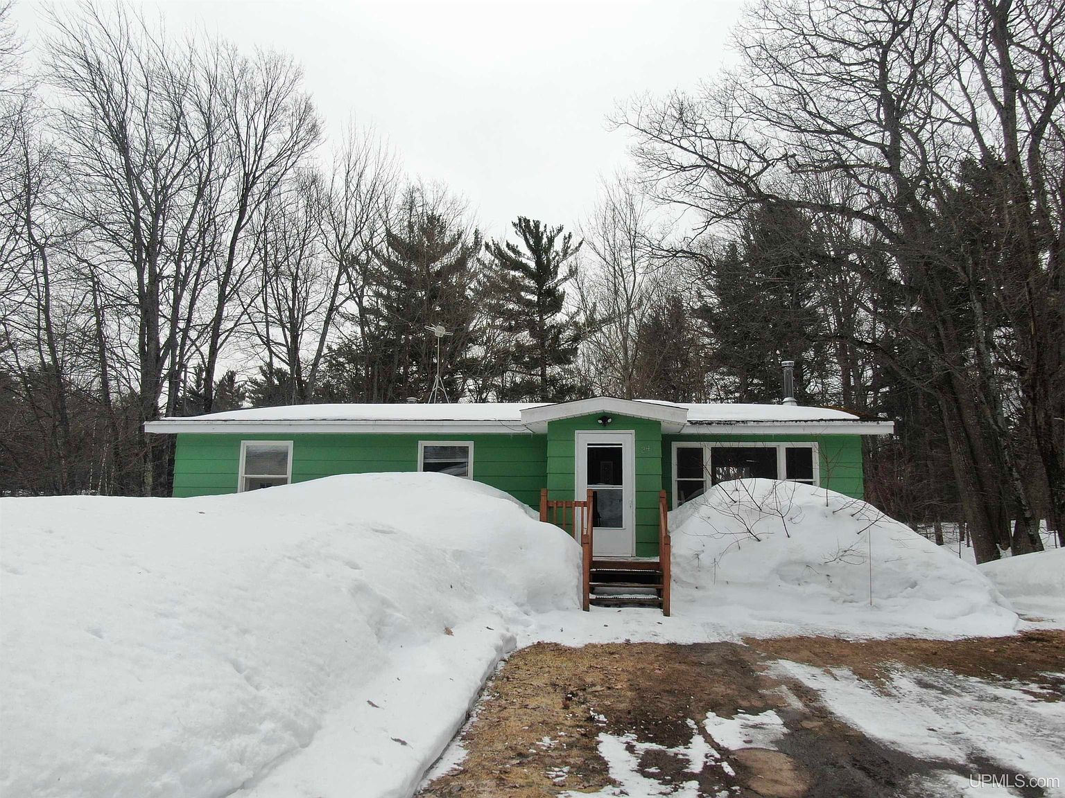 34 Horseshoe Lake Cir Negaunee, MI 49866 - Thumbnail 3