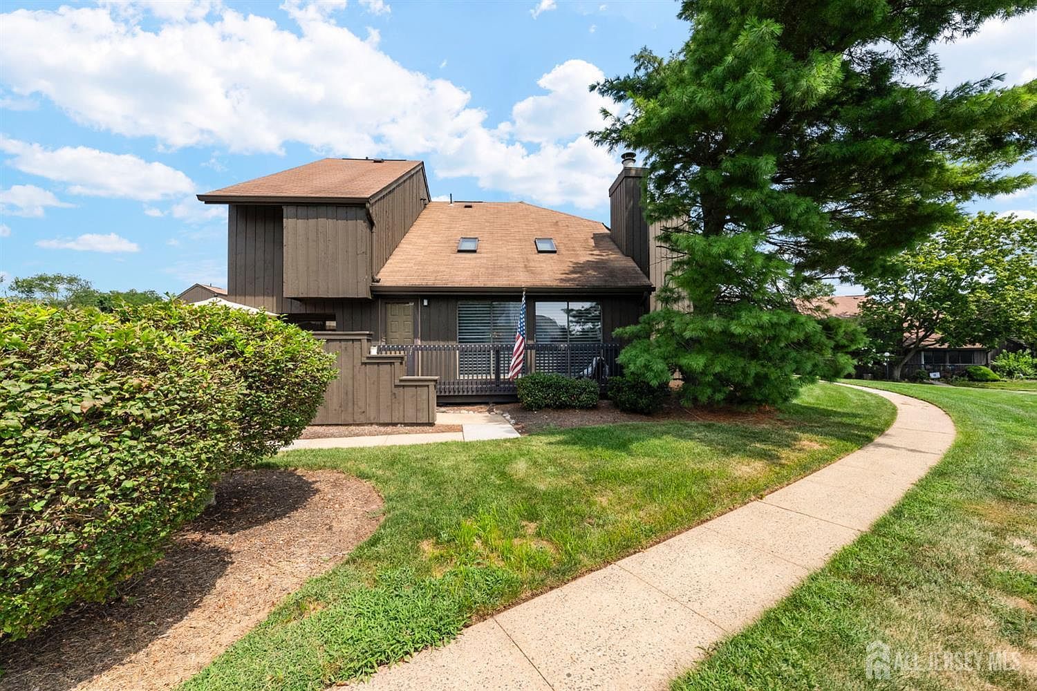 18 Westgate Dr Edison, NJ 08820 - Thumbnail 3