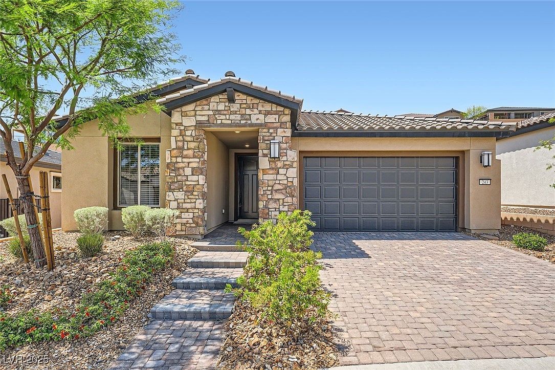 243 Sun Glaze Ave Henderson, NV 89011 - Thumbnail 3