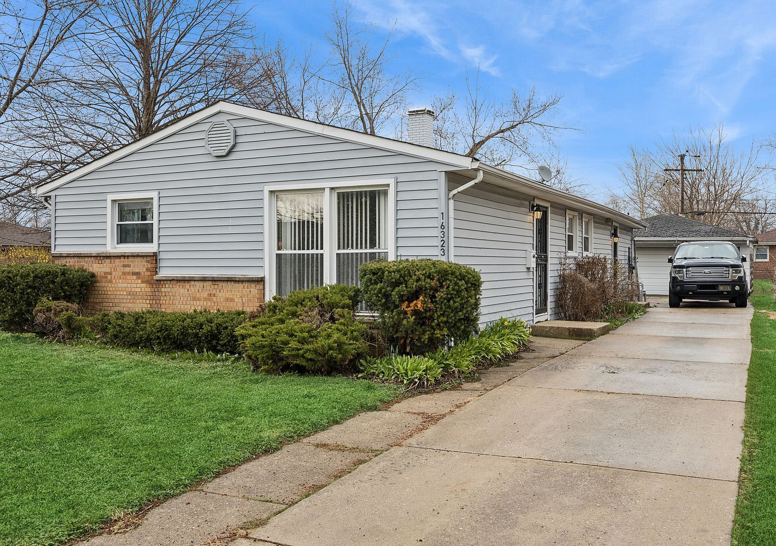 16323 Paulina St Markham, IL 60428 - Thumbnail 3