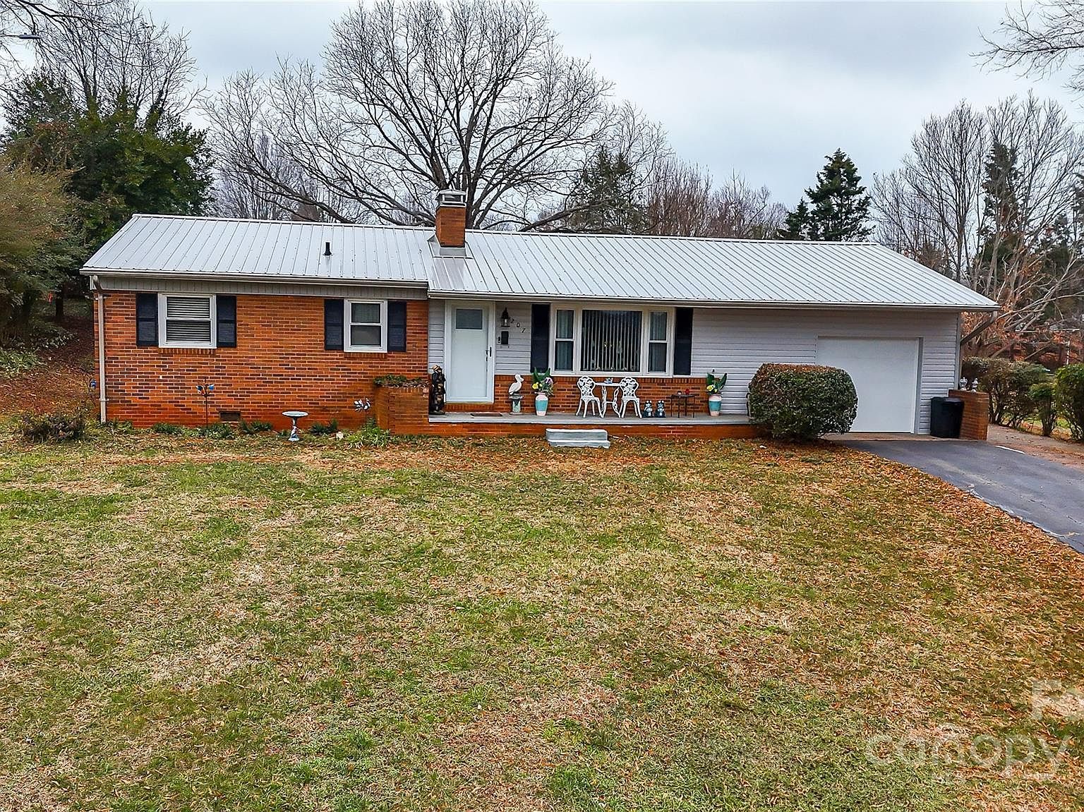 207 Stacy St Morganton, NC 28655 - Thumbnail 3