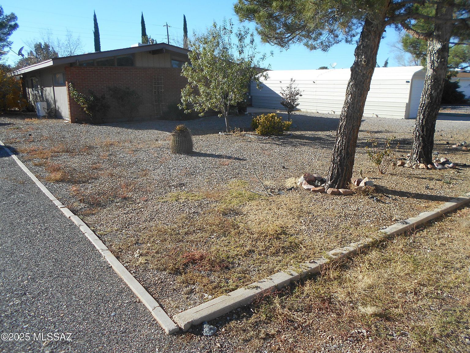 323 N Flynn Jans Ct Pearce, AZ 85625 - Thumbnail 3