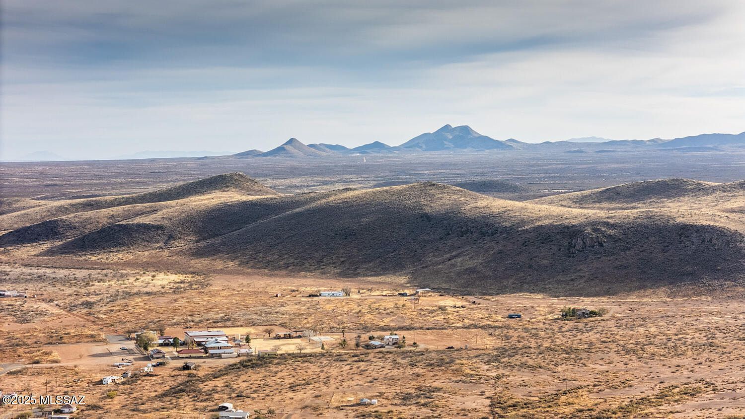 E Silver Lining Ln Pearce, AZ 85625 - Thumbnail 3