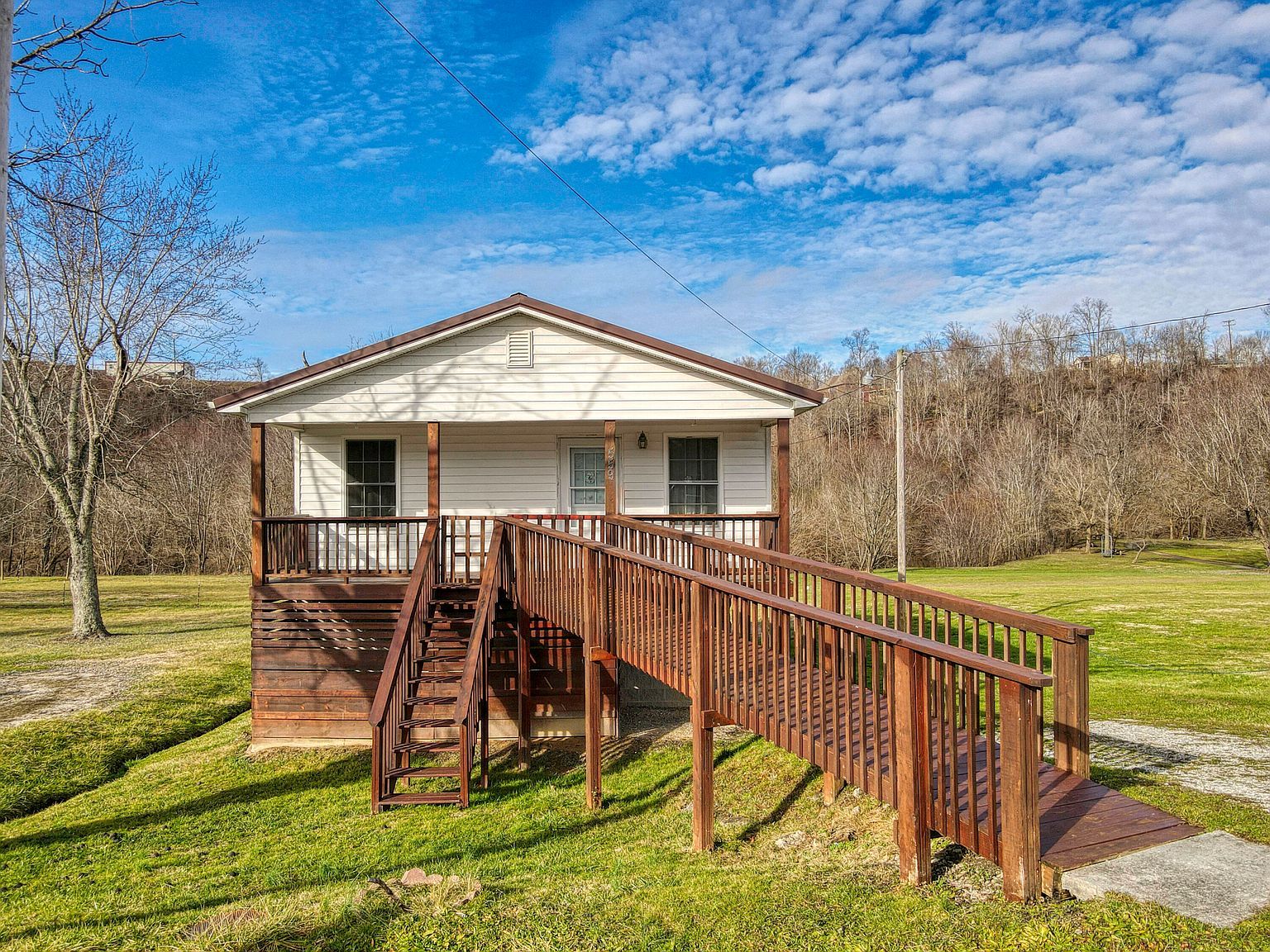 559 Riverside Dr West Liberty, KY 41472 - Thumbnail 3