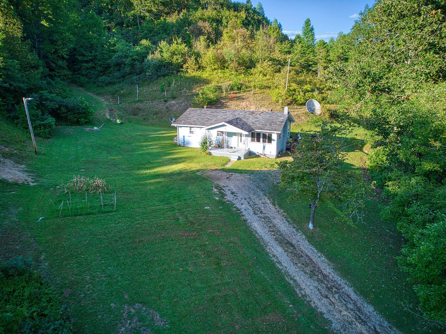 5727 Lower Sand Lick Rd West Liberty, KY 41472 - Thumbnail 3