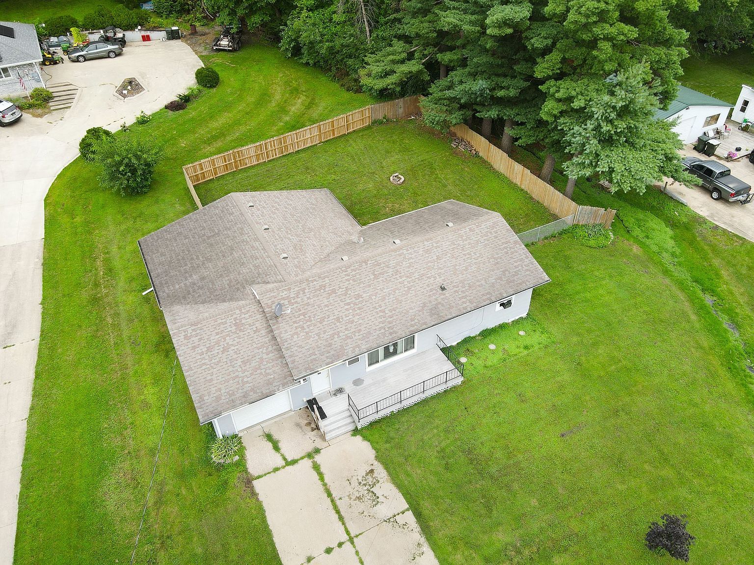 301 N 9th St Eddyville, IA 52553 - Thumbnail 3