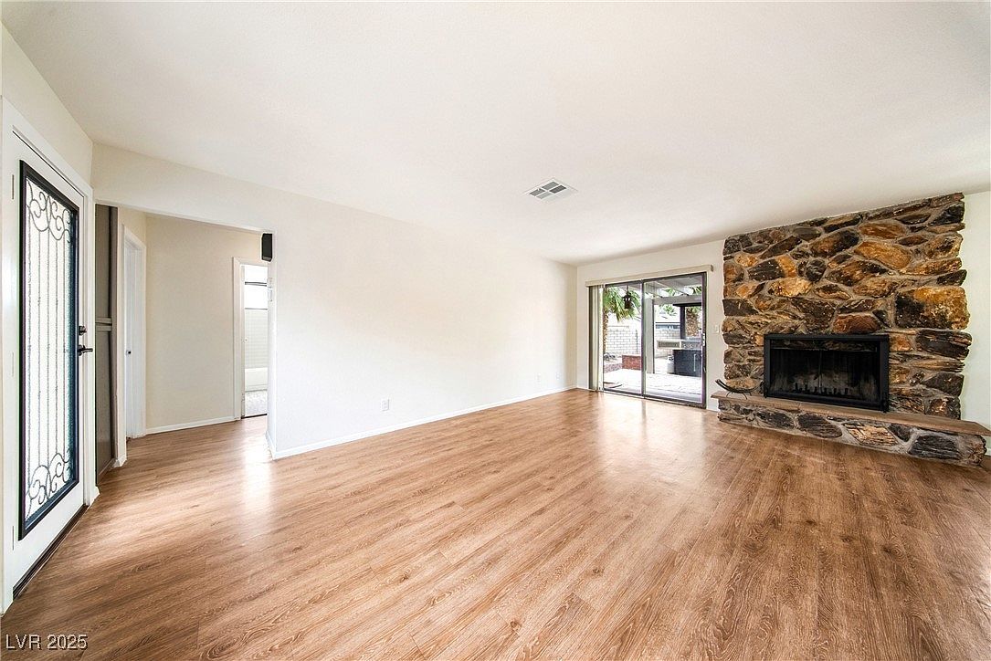 3135 La Mesa Dr Henderson, NV 89014 - Thumbnail 3