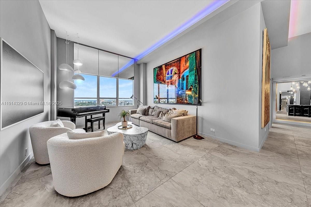 1500 Bay Rd #PENTHOUSE 1570 Miami Beach, FL 33139 - Thumbnail 3