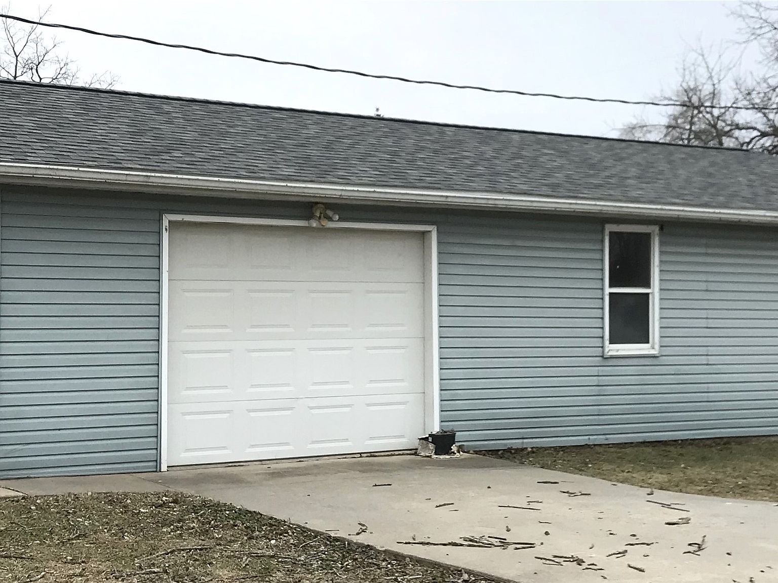 211 NE 3rd St Melcher Dallas, IA 50062 - Thumbnail 3