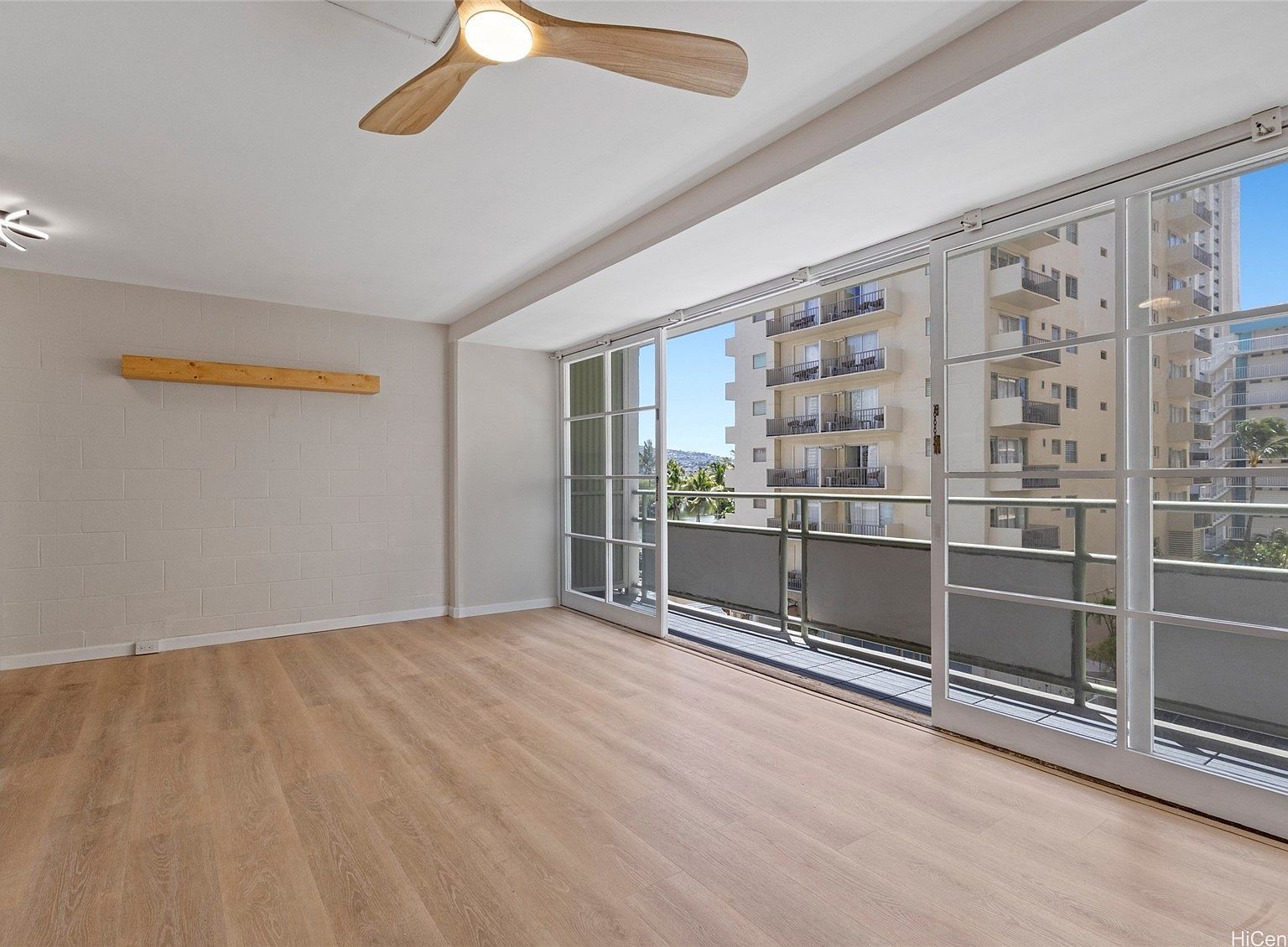 445 Kaiolu St APT 401 Honolulu, HI 96815 - Thumbnail 3