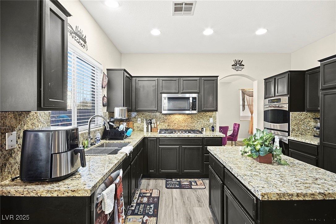 5832 Ivy Vine Ct Las Vegas, NV 89141 - Thumbnail 3