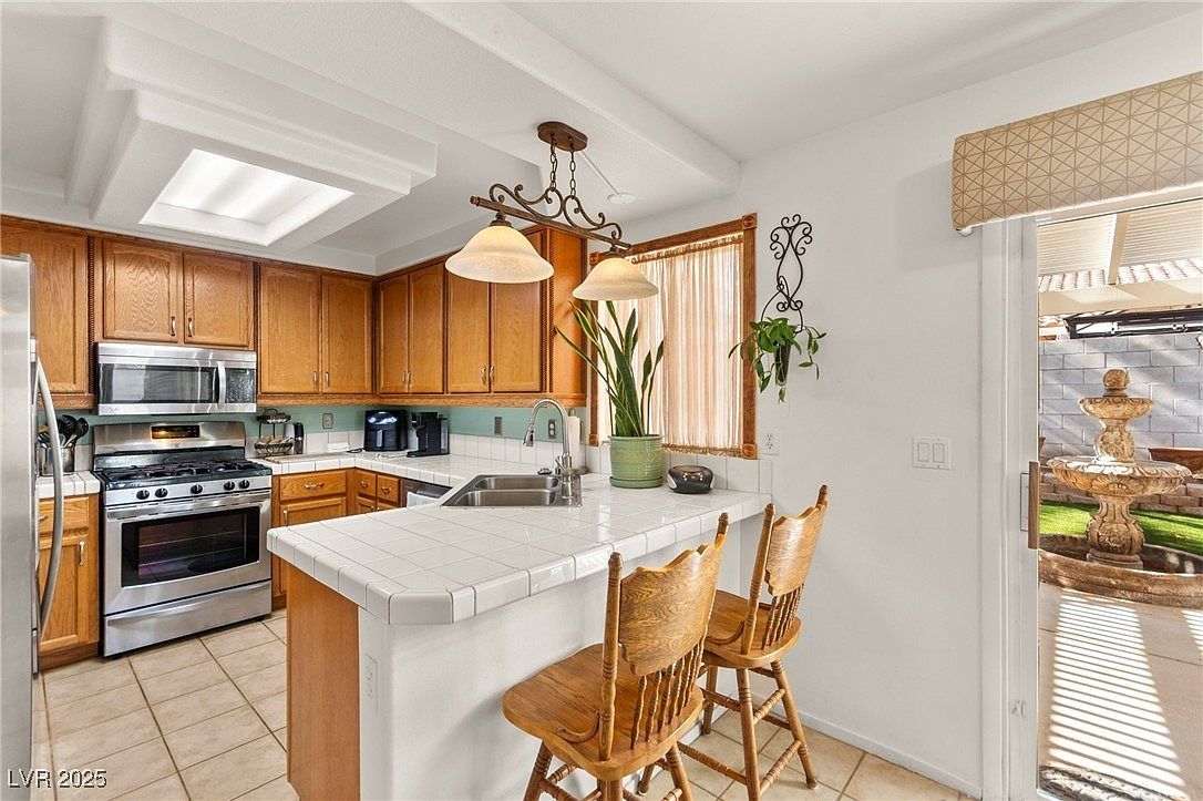 9522 Arrowhead Falls Ct Las Vegas, NV 89148 - Thumbnail 3