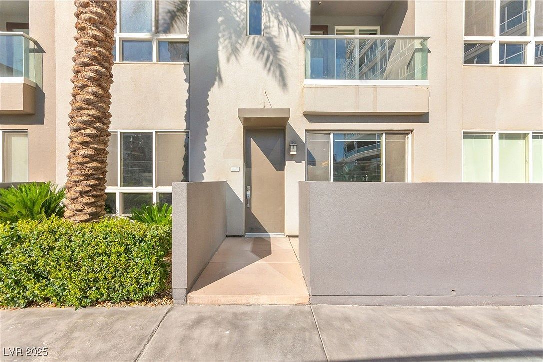 4555 Dean Martin Dr UNIT 102 Paradise, NV 89103 - Thumbnail 3