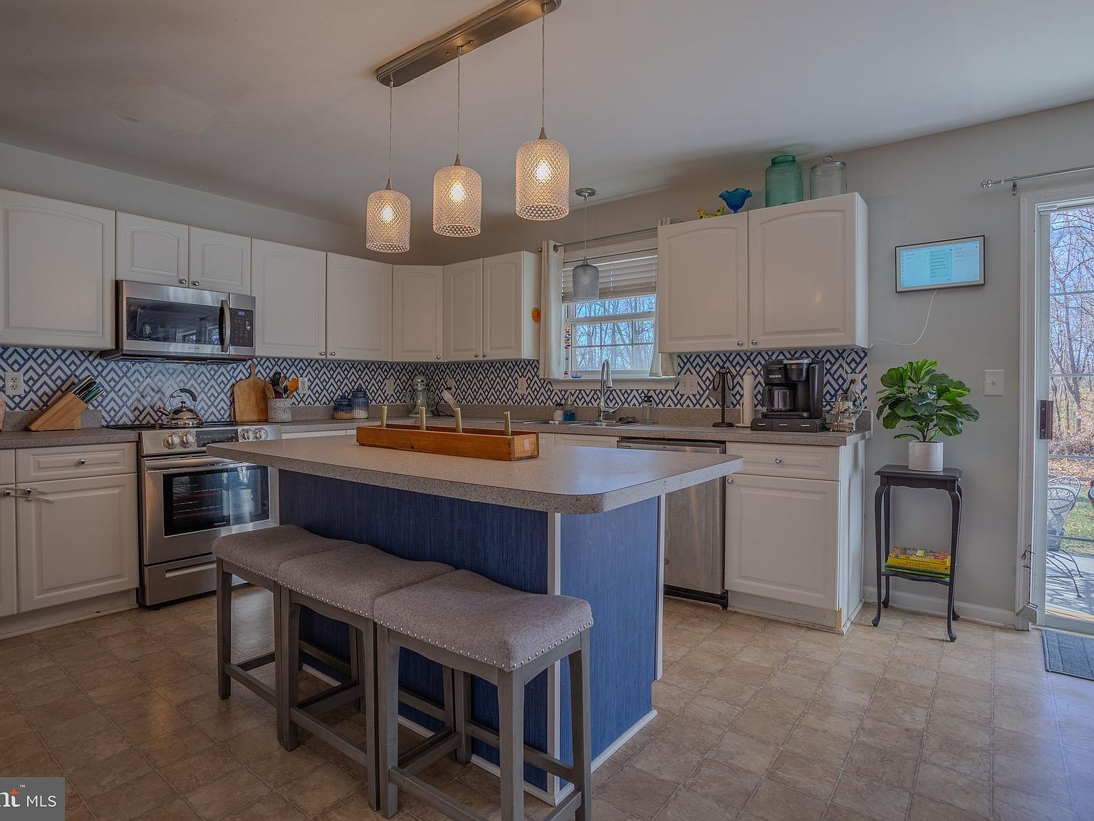 617 Talisman Dr Martinsburg, WV 25403 - Thumbnail 3