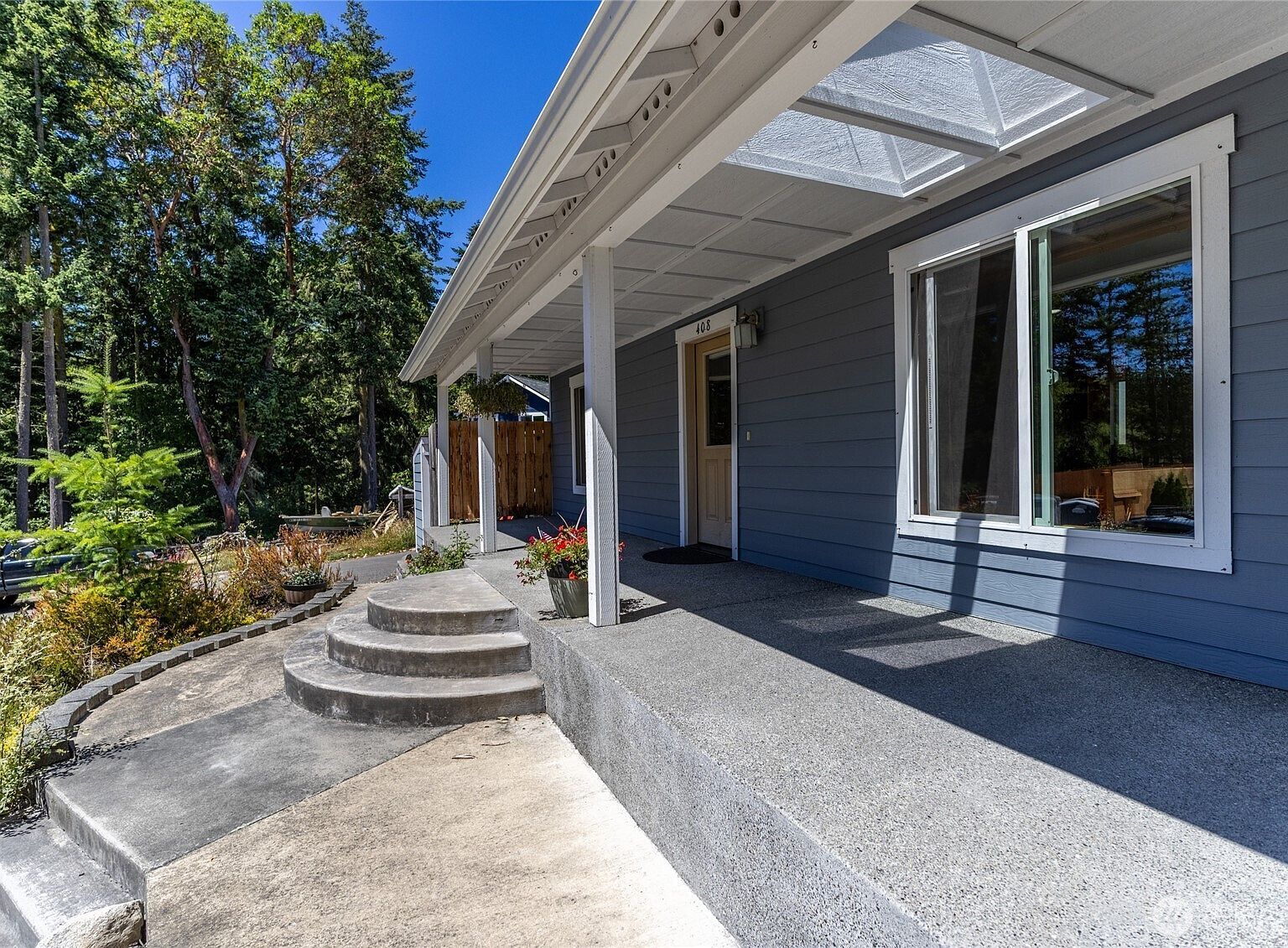 408 Eddy Ct Port Townsend, WA 98368 - Thumbnail 3