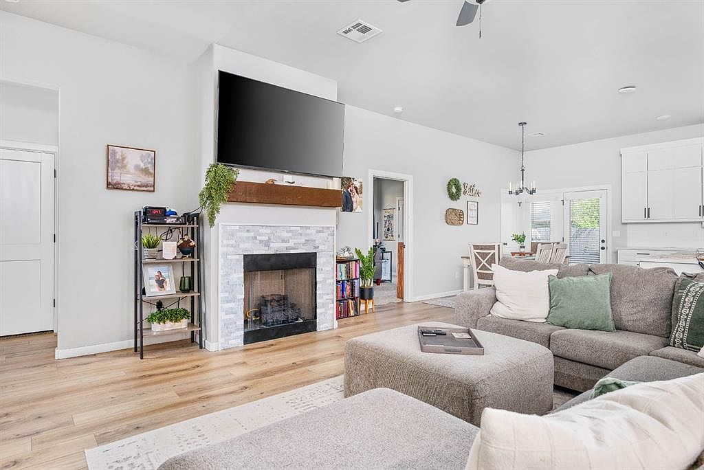 321 SW 147th St Oklahoma City, OK 73160 - Thumbnail 3