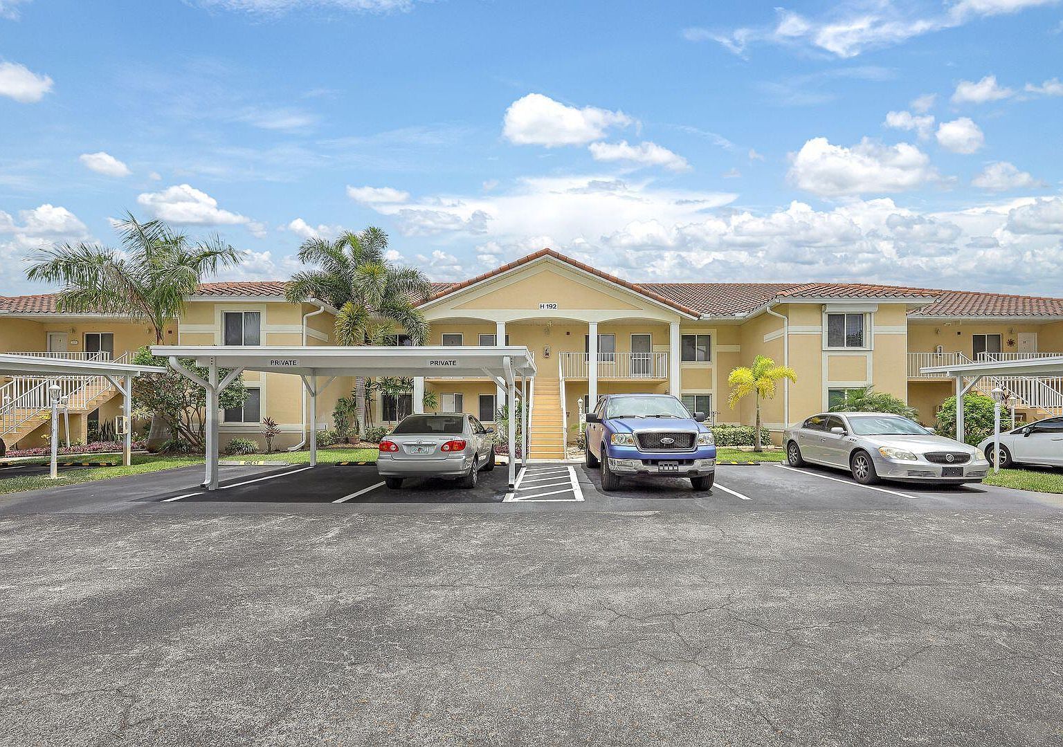 192 Furse Lakes Cir #H-11 Naples, FL 34104 - Thumbnail 3