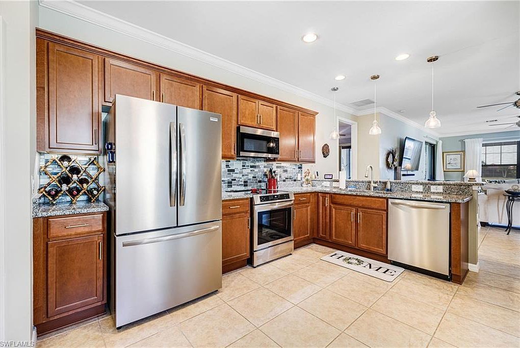 1511 Oceania Dr S Naples, FL 34113 - Thumbnail 3