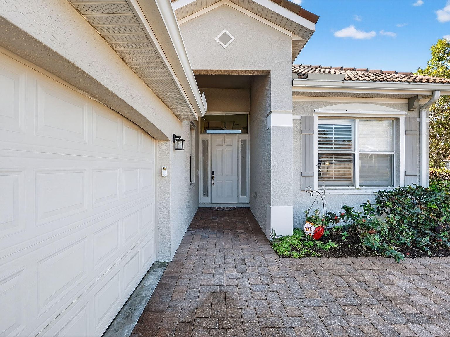 3350 Sandpiper Way Naples, FL 34109 - Thumbnail 3