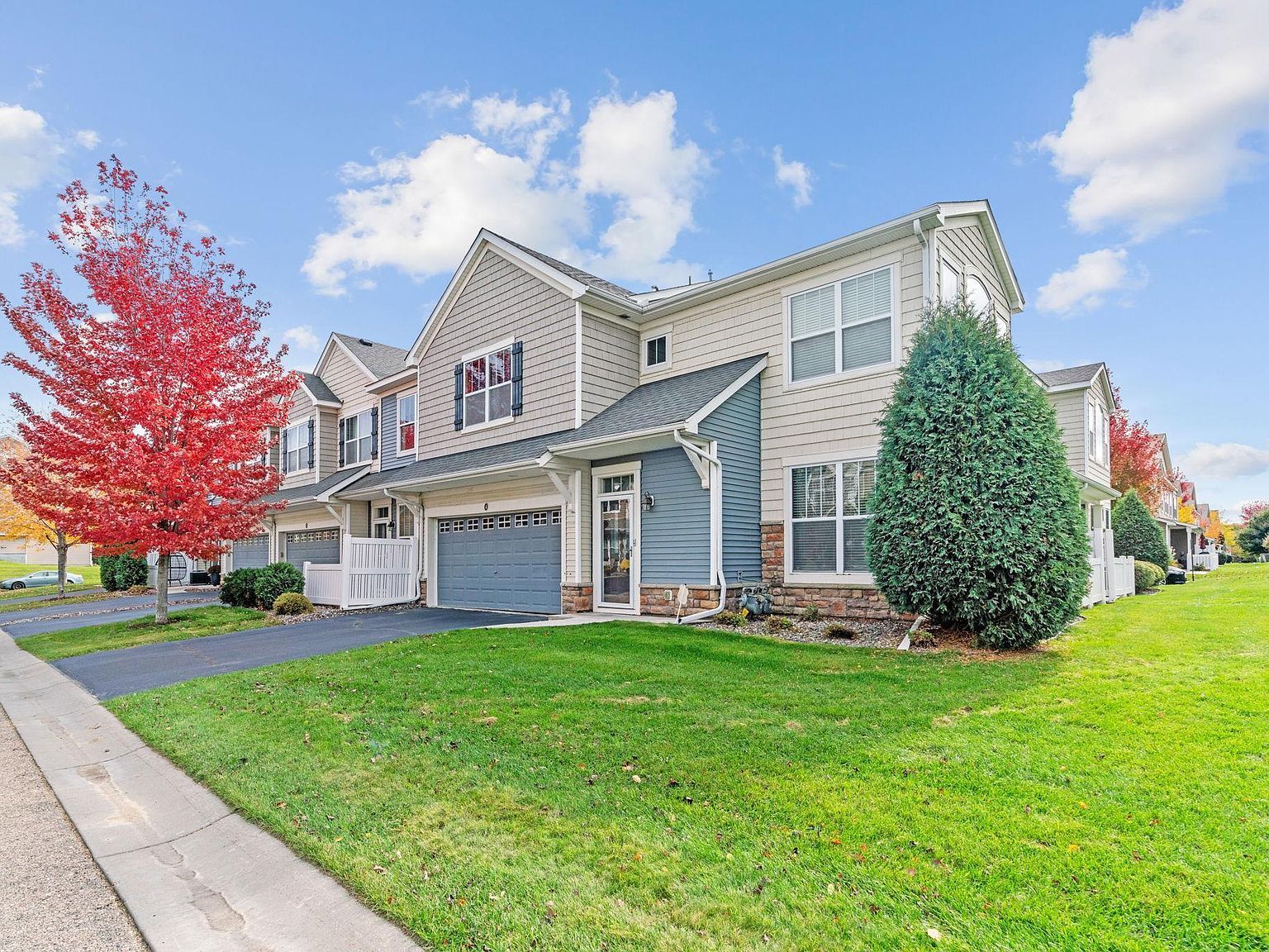 1952 Commonwealth Blvd UNIT 4 Chanhassen, MN 55317 - Thumbnail 3