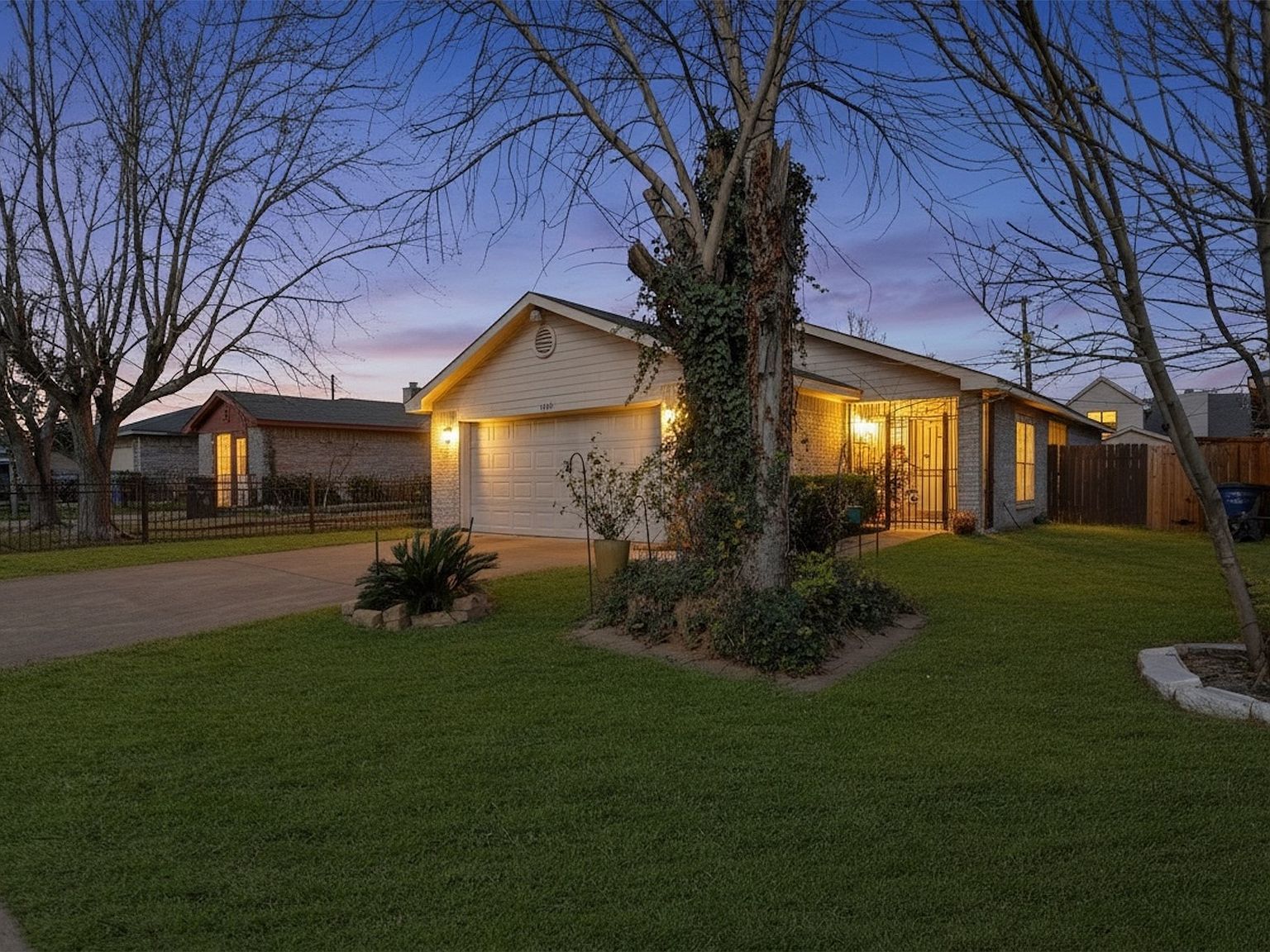 10419 Blackjack Oaks Dr Dallas, TX 75227 - Thumbnail 3