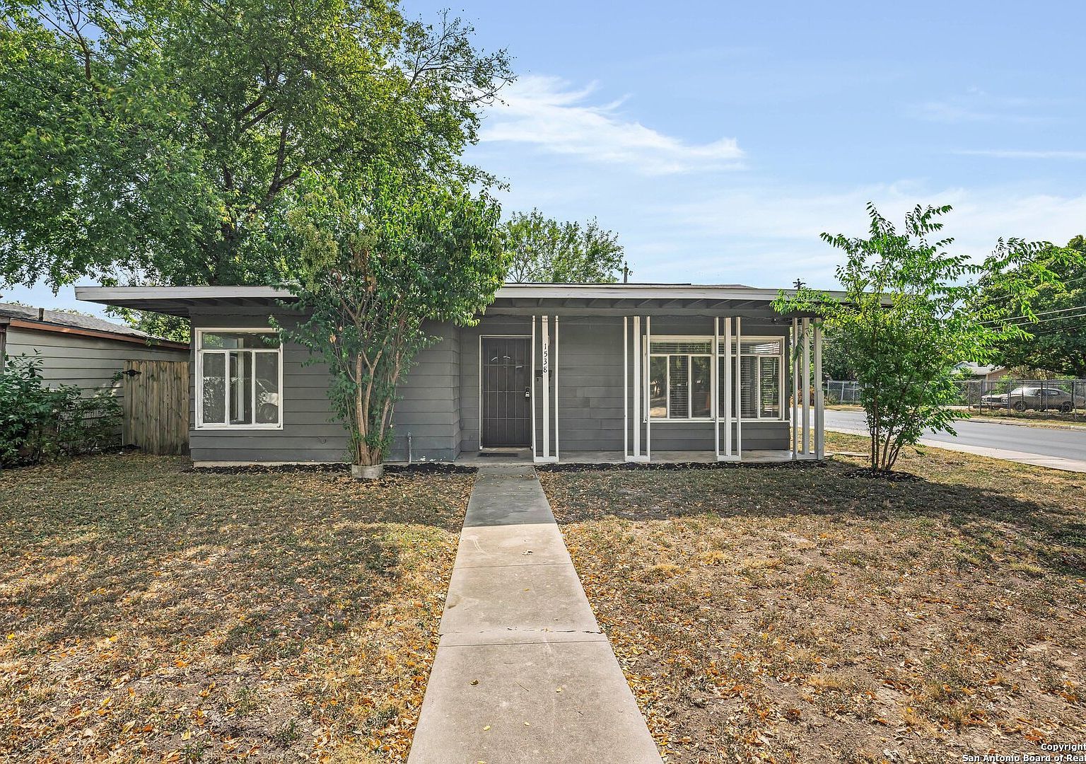 1538 Thorain Blvd San Antonio, TX 78201 - Thumbnail 3