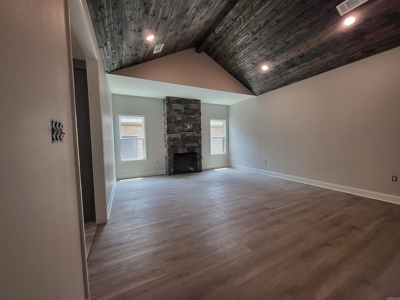 933 N Jeff Davis Ave Jacksonville, AR 72076 - Thumbnail 3