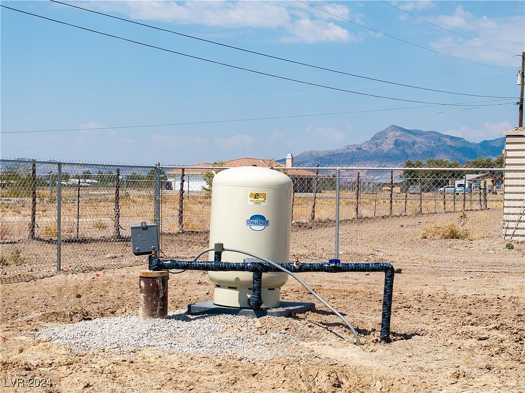 550 Cynthia St Pahrump, NV 89048 - Thumbnail 3