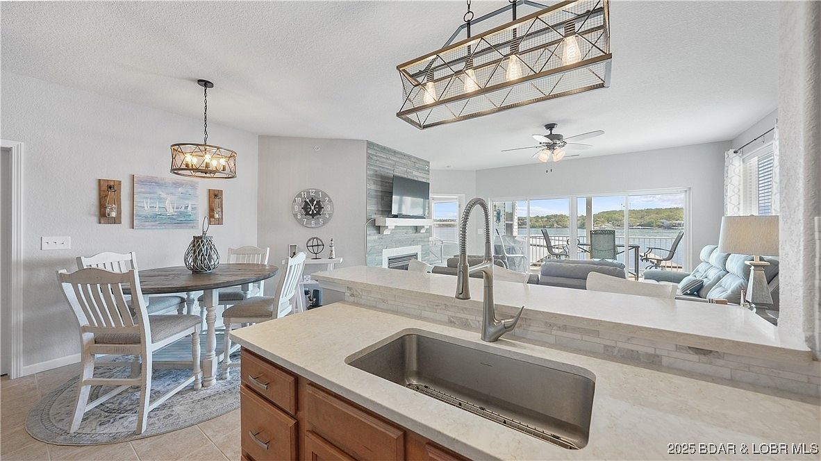 62 Knox Rd #V-206 Rocky Mount, MO 65072 - Thumbnail 3