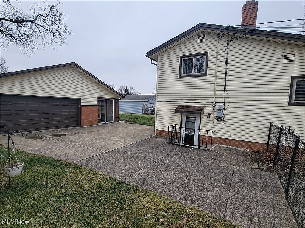 6213 Siegler Dr Brookpark, OH 44142 - Thumbnail 3